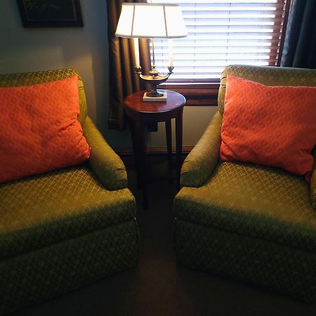 Altland House Inn & Suites Abbottstown Kültér fotó