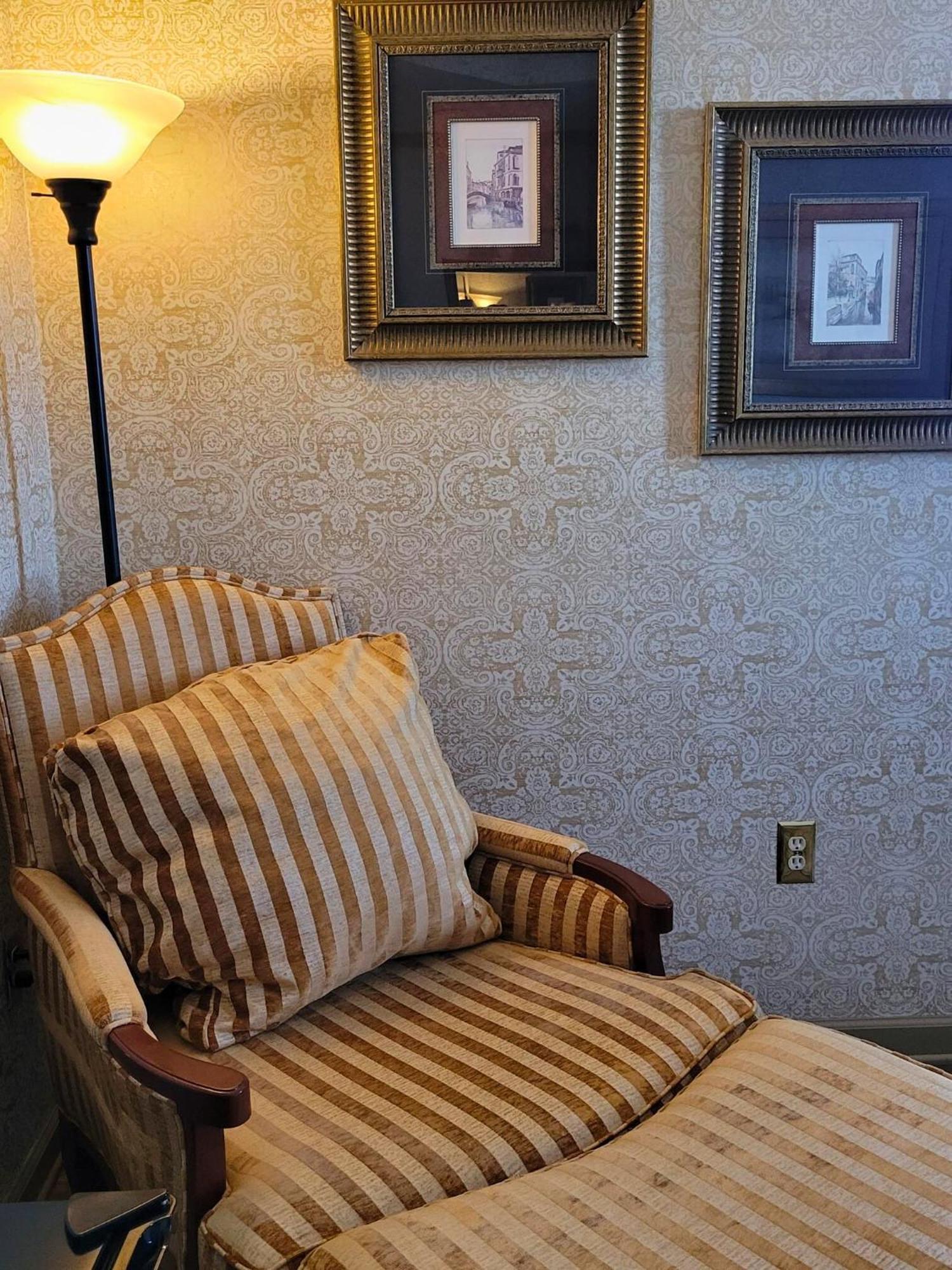 Altland House Inn & Suites Abbottstown Kültér fotó
